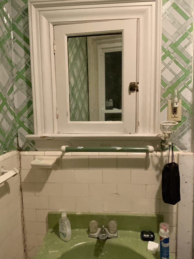 Bathroom before Home-Tek Improvements